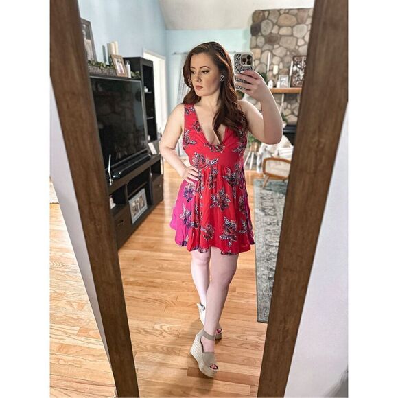 FreeāPeopleā
sundress - Picture 8 of 8